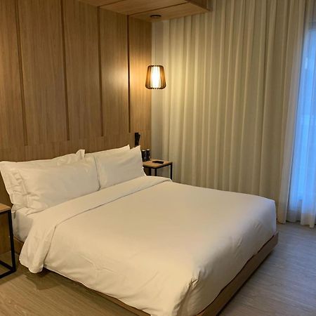 Radisson Pinheiros Hotel São Paulo Buitenkant foto